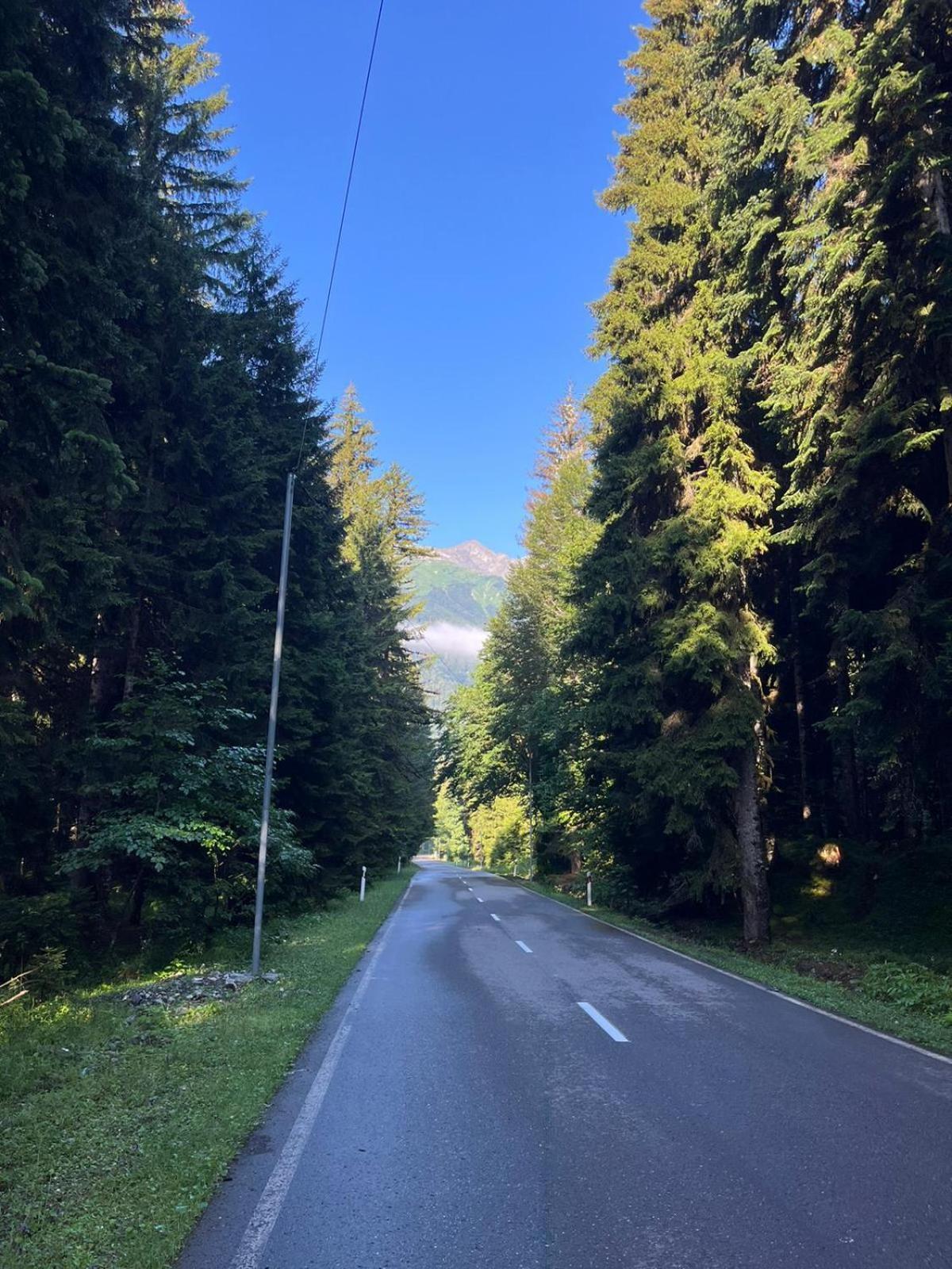 Tsknari Oda Oni Exteriör bild
